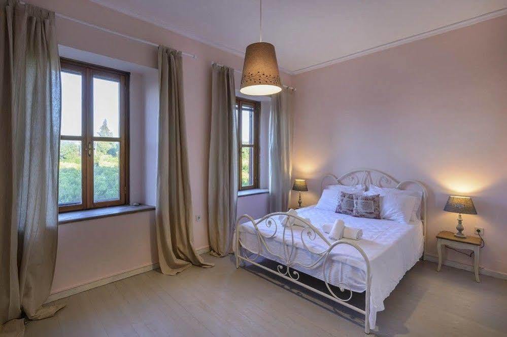 Mavrokordatiko Hotel Karfas Bagian luar foto