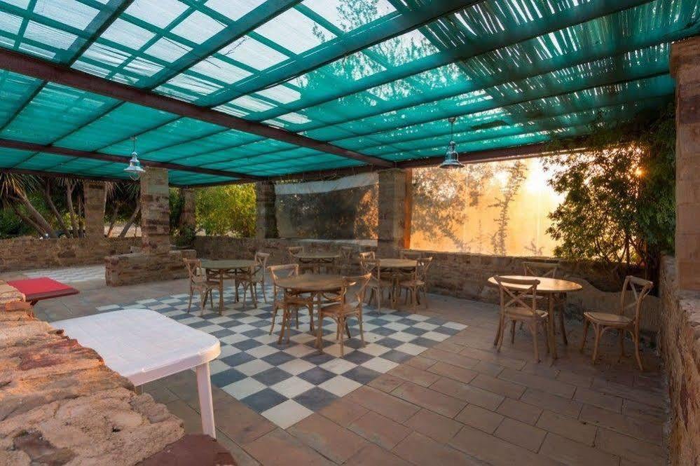 Mavrokordatiko Hotel Karfas Bagian luar foto