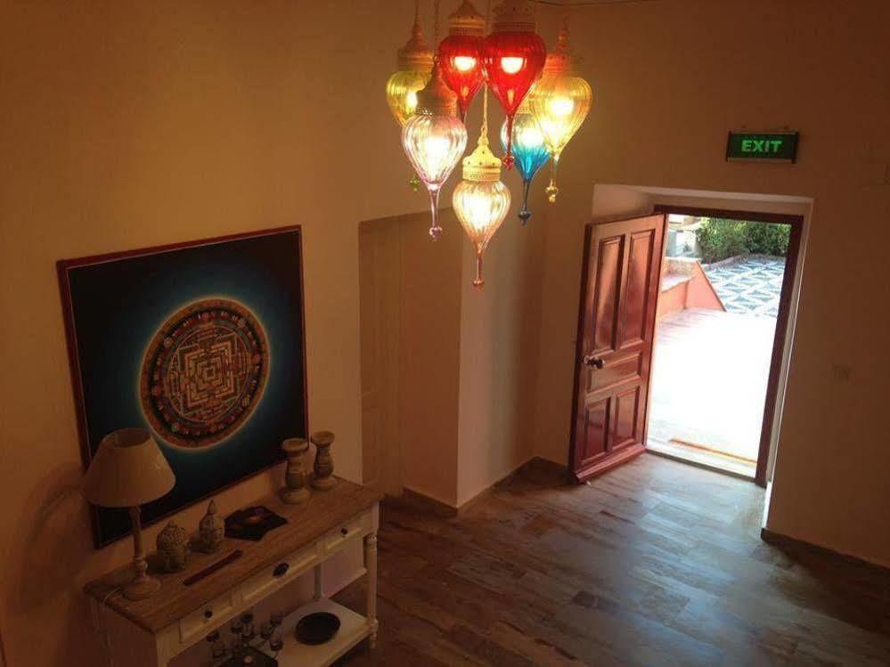 Mavrokordatiko Hotel Karfas Bagian luar foto